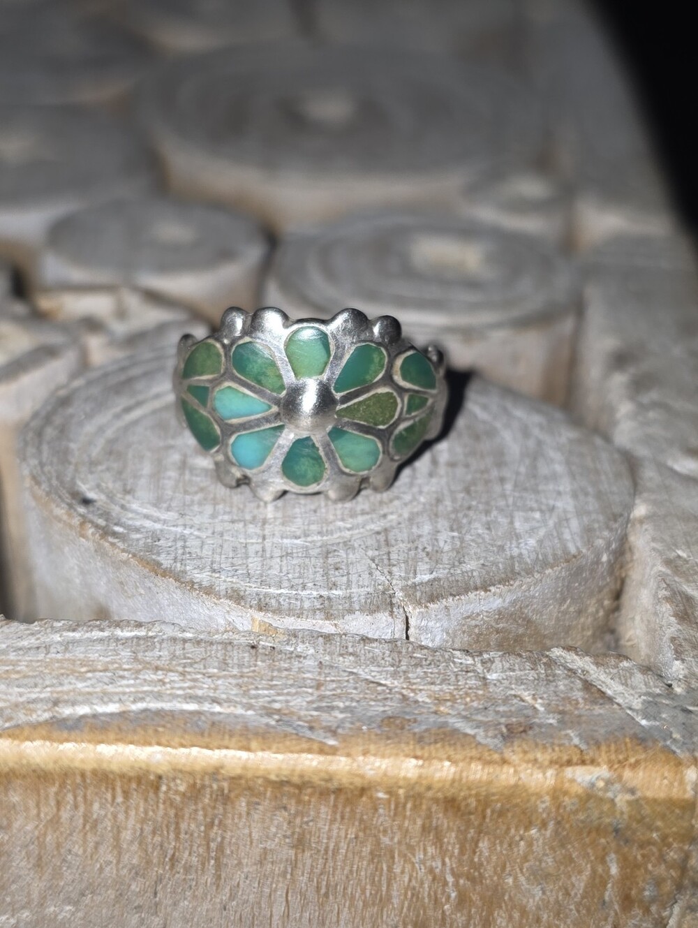 Vintage Zuni Floral Turquoise Inlay Ring - Size 8